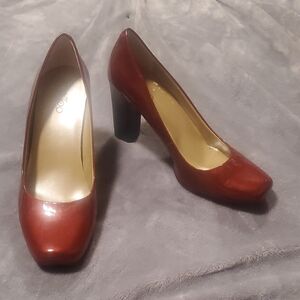 me too Red Patent Square-Toe Block Heel Pumps